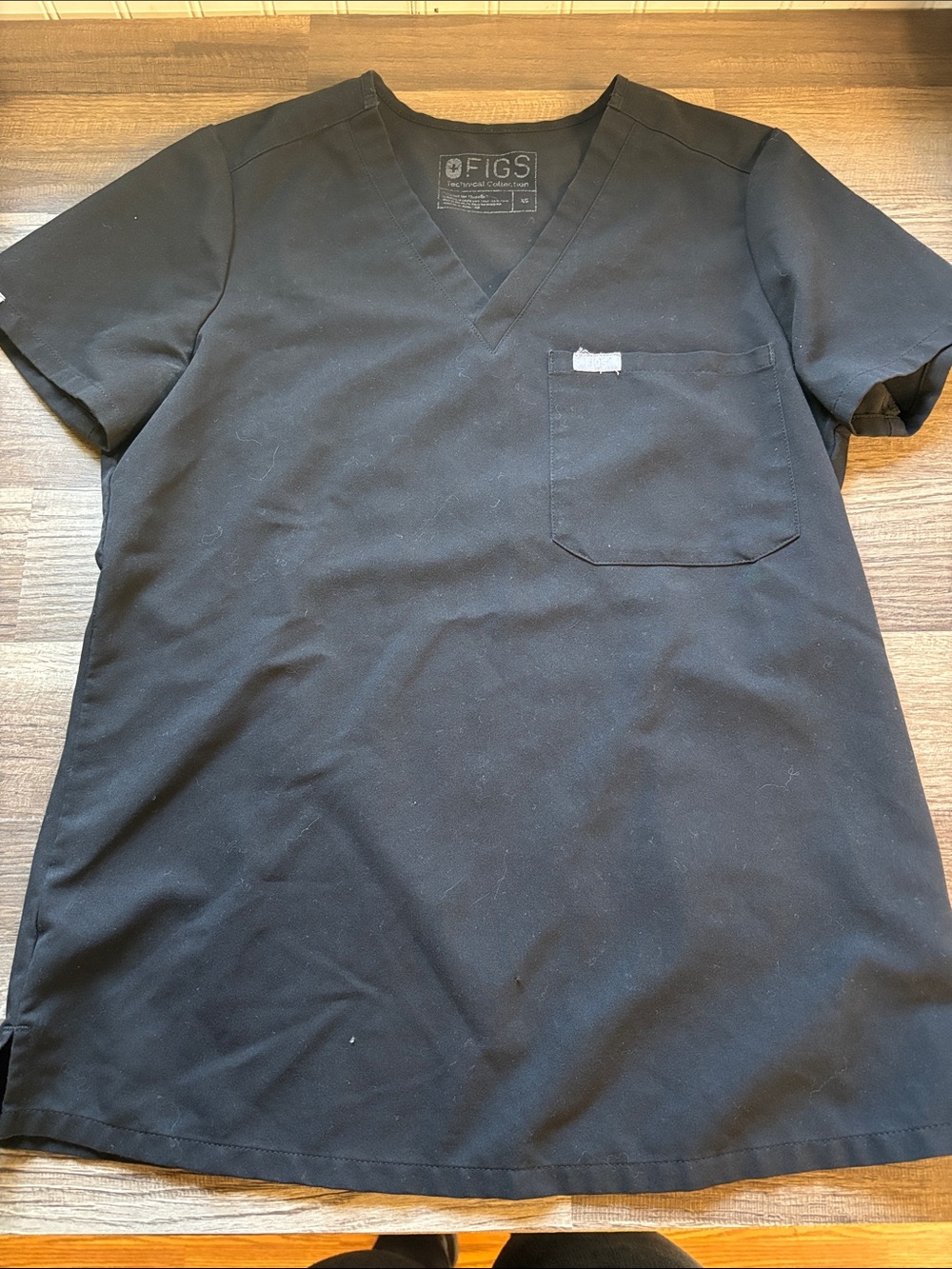 Figs v-neck technical collection